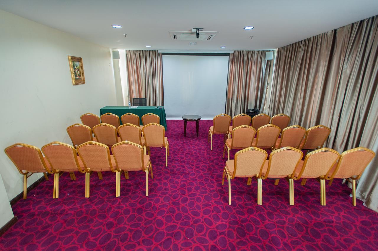 Hôtel Kemena à Bintulu Extérieur photo