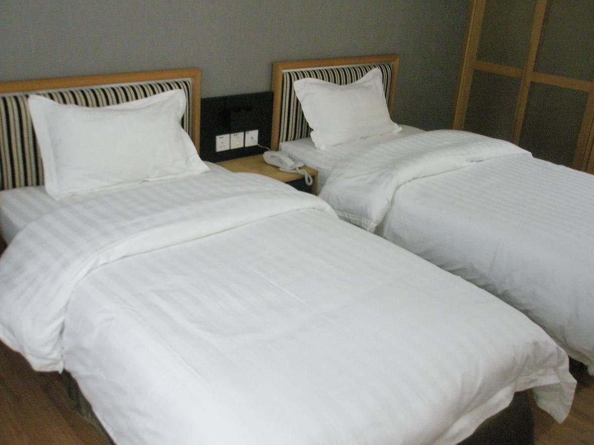 Hôtel Kemena à Bintulu Extérieur photo