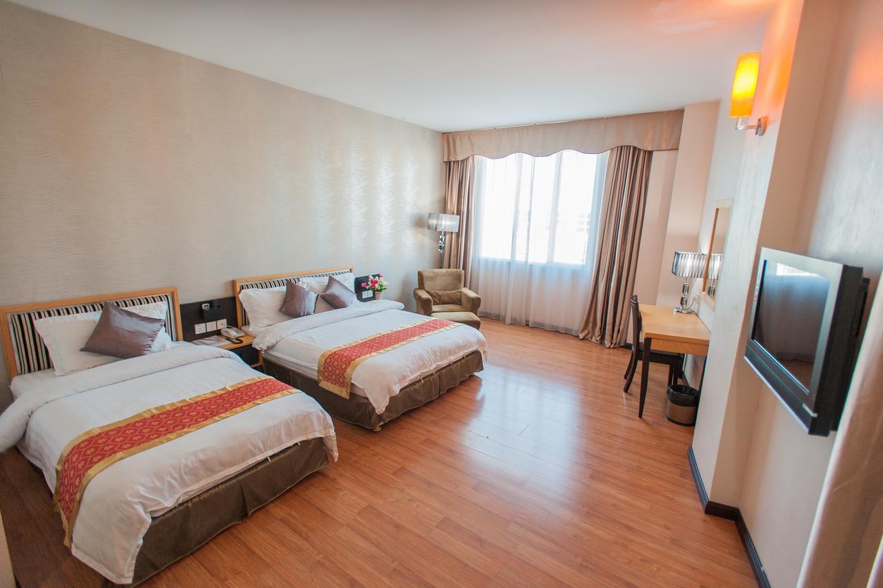 Hôtel Kemena à Bintulu Extérieur photo