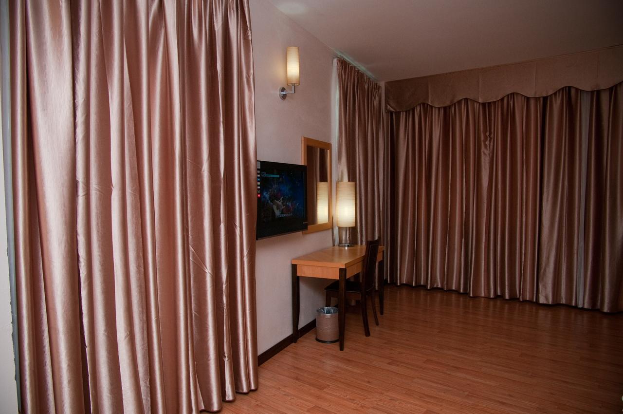 Hôtel Kemena à Bintulu Extérieur photo