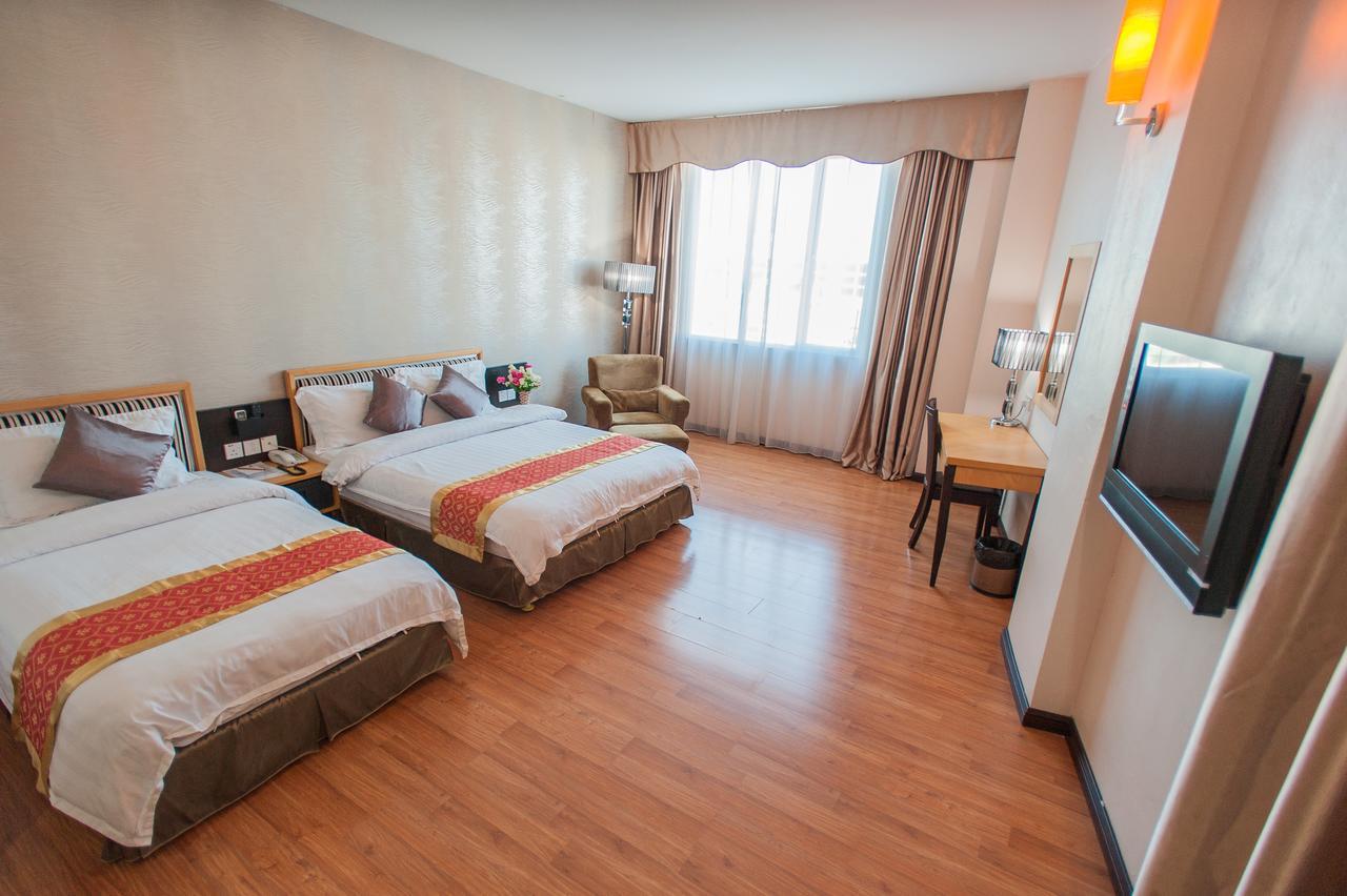 Hôtel Kemena à Bintulu Extérieur photo
