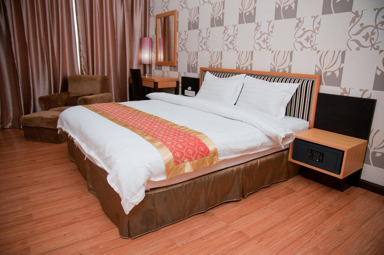 Hôtel Kemena à Bintulu Extérieur photo