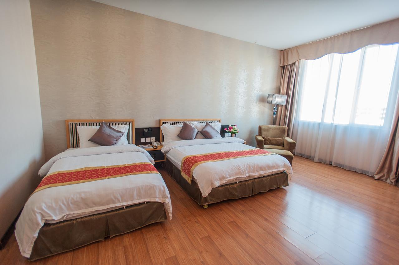 Hôtel Kemena à Bintulu Extérieur photo