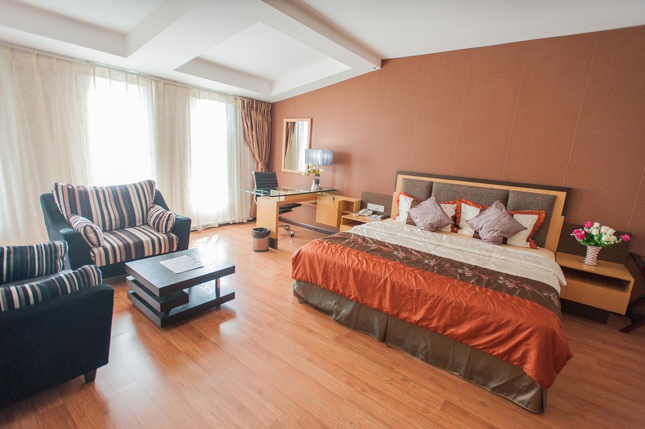 Hôtel Kemena à Bintulu Extérieur photo